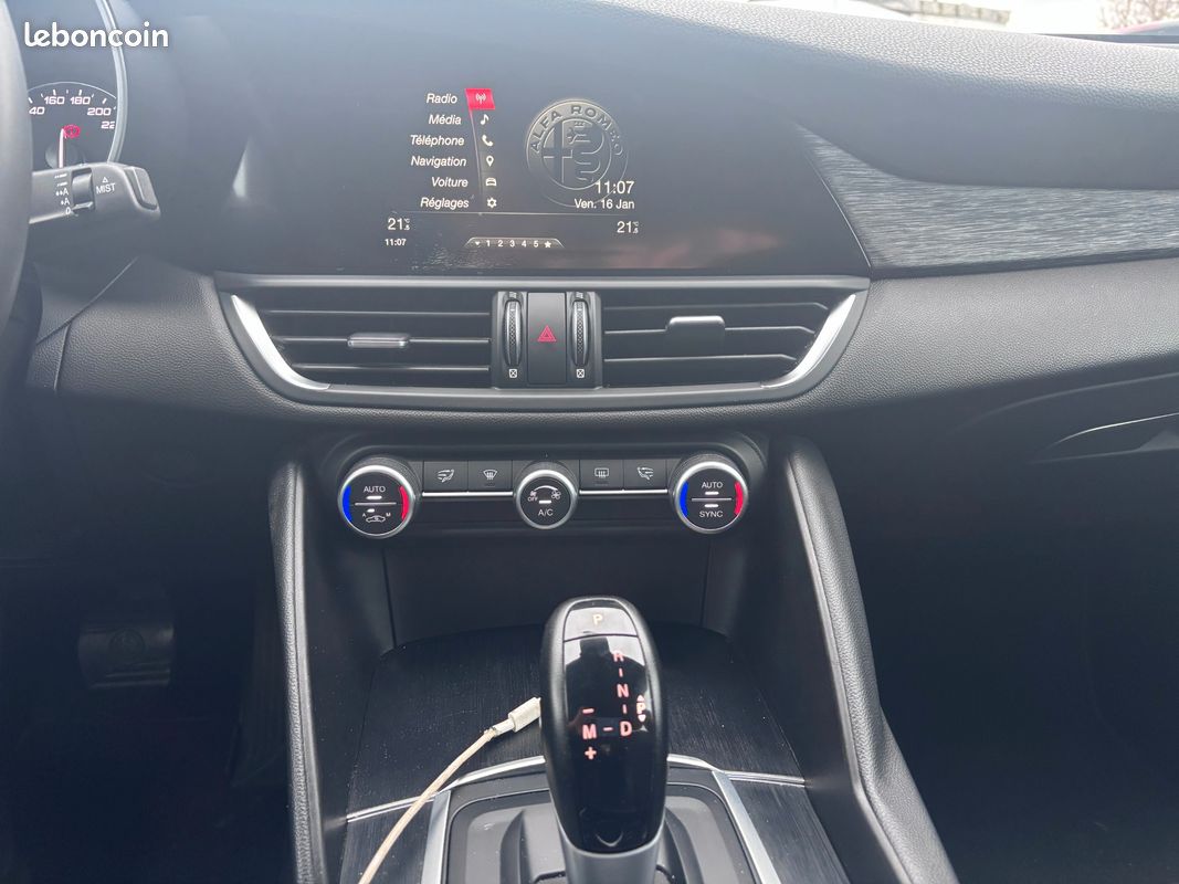 Alfa romeo giulia 2.2 jtdm 135 super bva (image 9)