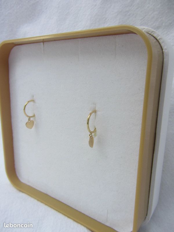 Boucles D'Oreilles Créoles Coeur Suspendu - Plaqué Or 750, Zircons Multicolores, Neuf Avec Étiquettes