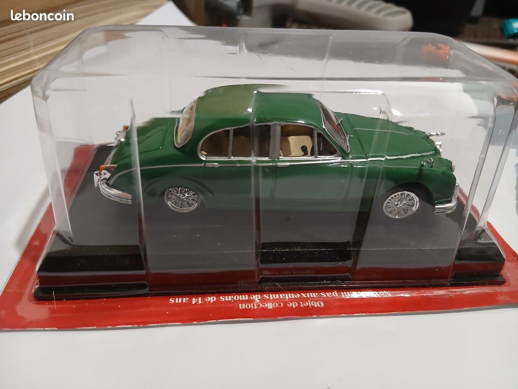 Jaguar MK II Country Estate 1963 Matrix 1/43 Résine Noire Neuve En Boîte