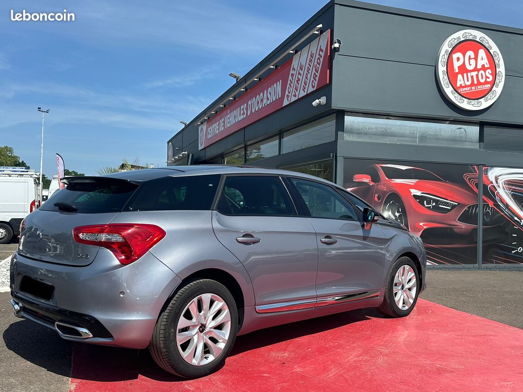 DS DS5 2.0 L Blue-HDi 180 CH "Executive" Boite automatique EAT6 (image 10)