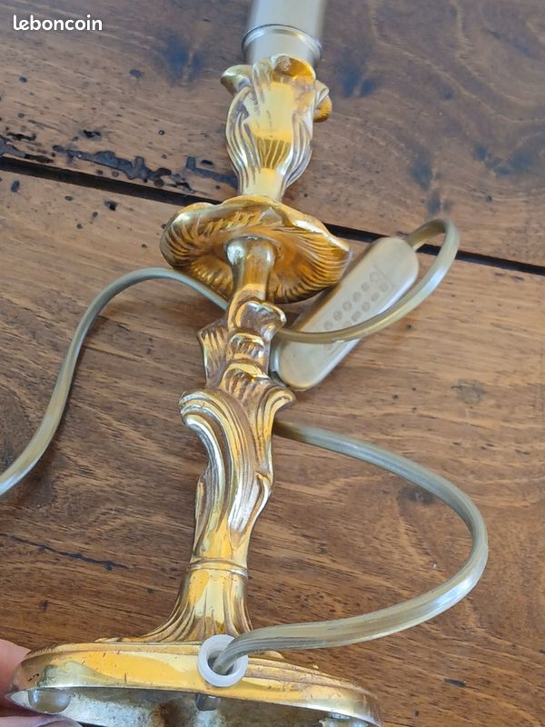 Pied de lampe en bronze doré vintage style rococo ou Louis XV (image 4)