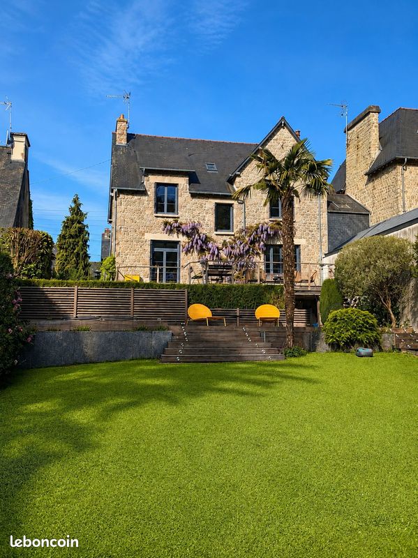 Maison 7 pièces 180 m² · à Dinan · 180 m² · 729 000 €