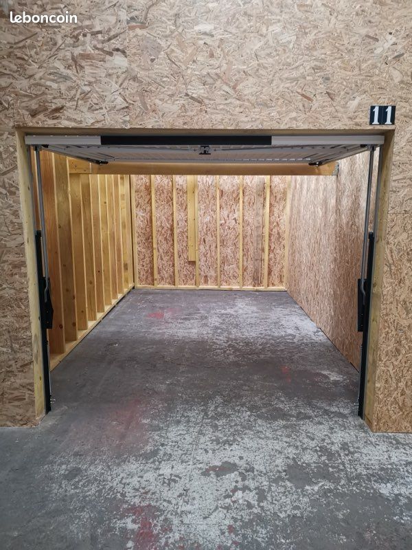 Parking 1 pièce 15 m² · à Rosporden · 15 m² · 110 €