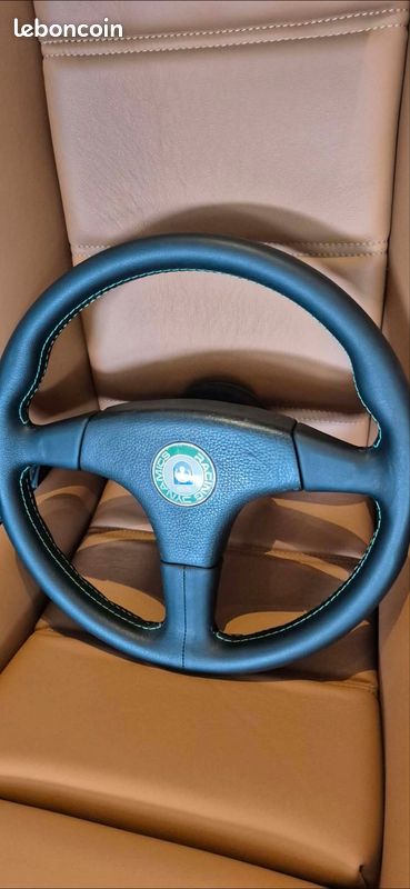 Bmw volant Racing dynamics cuir (image 1)