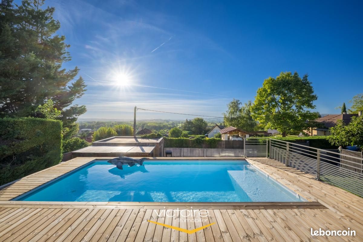 Maison 6 pièces 165 m² · à Bourgoin-Jallieu · 165 m² · 549 000 €