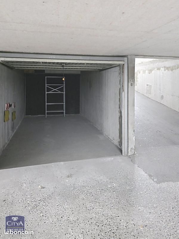 Parking Mulhouse · 14 000 €