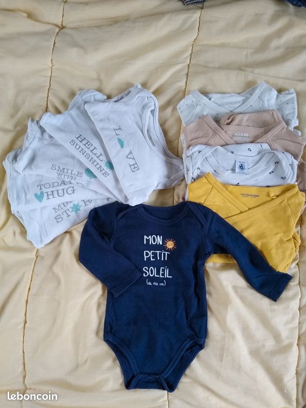 Lot vêtements bébé 9 mois (image 2)
