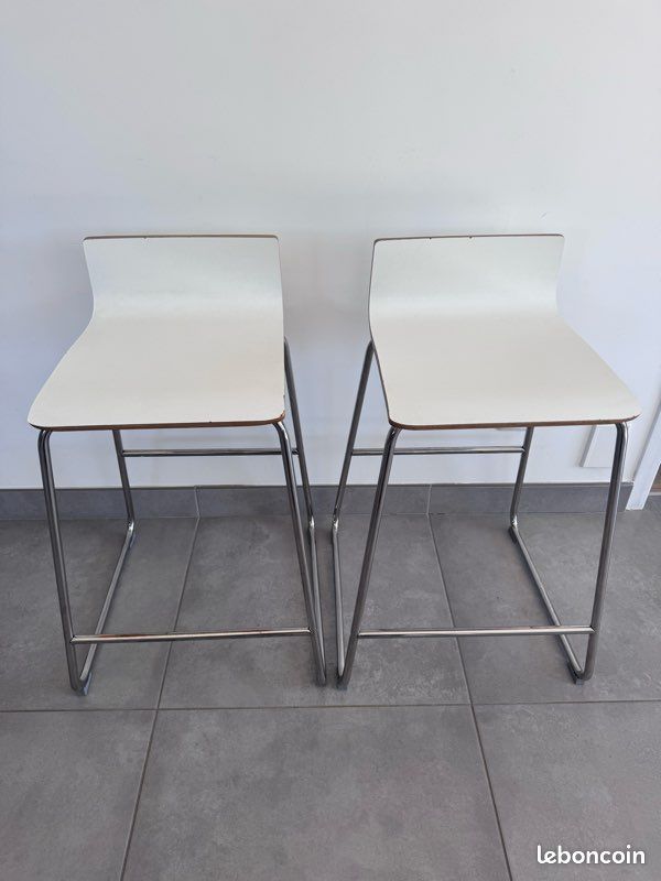 2 tabourets blancs (image 1)