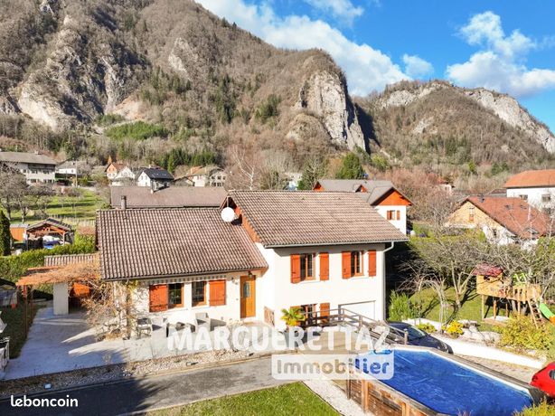 Maison 5 pièces 140 m²