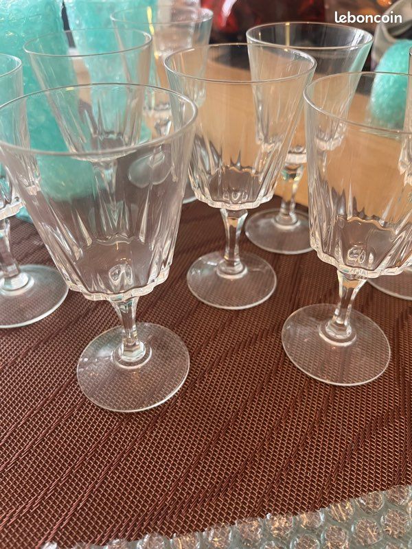 Lot de 11 verres à pied en cristal (image 3)