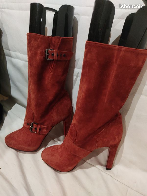 Bottines christian louboutin daim rouge - neuves - 39 (image 2)