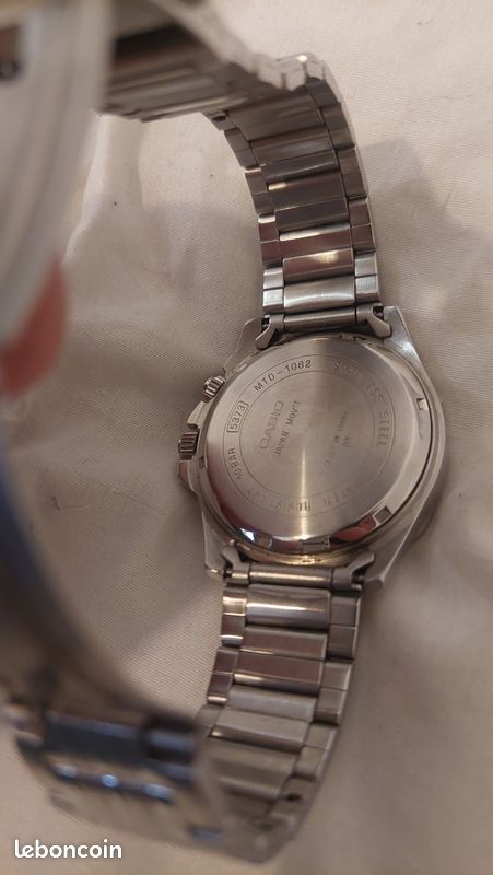 Montre casio illumination water resist 100m mtd 1082 (image 2)