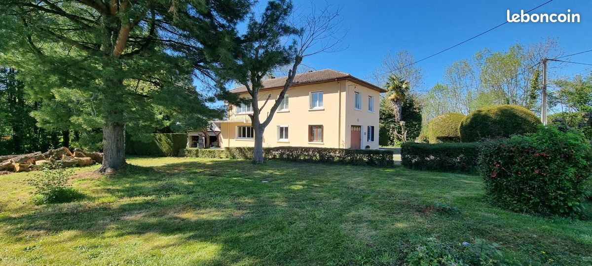 Maison 7 pièces 169 m² - Serres-Morlaàs 64160 (image principale 0)