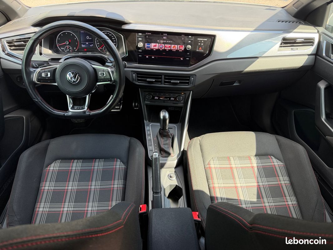 VOLKSWAGEN POLO 2.0 TSI 200 GTI DSG carplay caméra de recul - 200Ch - Garantie 12 mois (image 2)