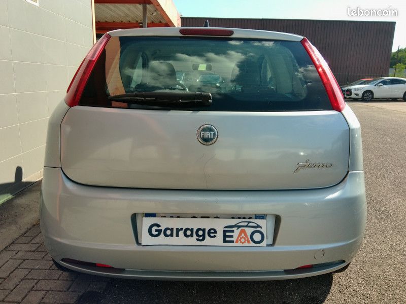 Fiat GRANDE PUNTO 1.3 MULTIJET 16V 75CH ACTIVE 3P (image 12)