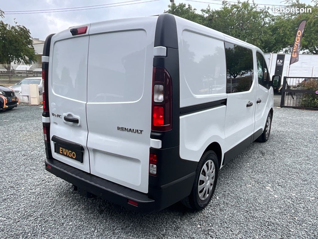 RENAULT TRAFIC 1.6 DCI 145 CH L1H1 ENERGY / AMENAGEMENT 6 PLACES / SIEGES ARR INDEPENDANTS / CAMERA / ENTRETIENs (image 2)