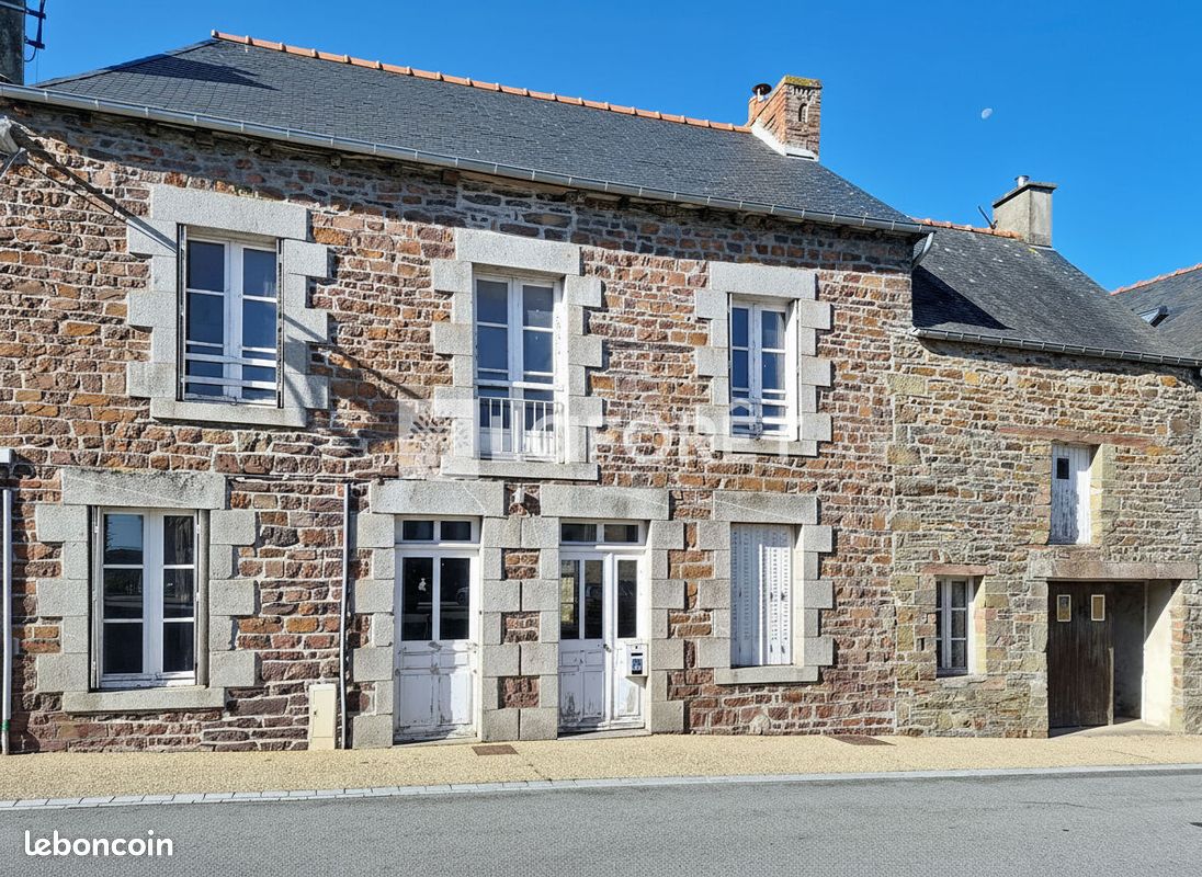 Maison 5 pièces 120 m² · à Néant-sur-Yvel · 120 m² · 121 000 €
