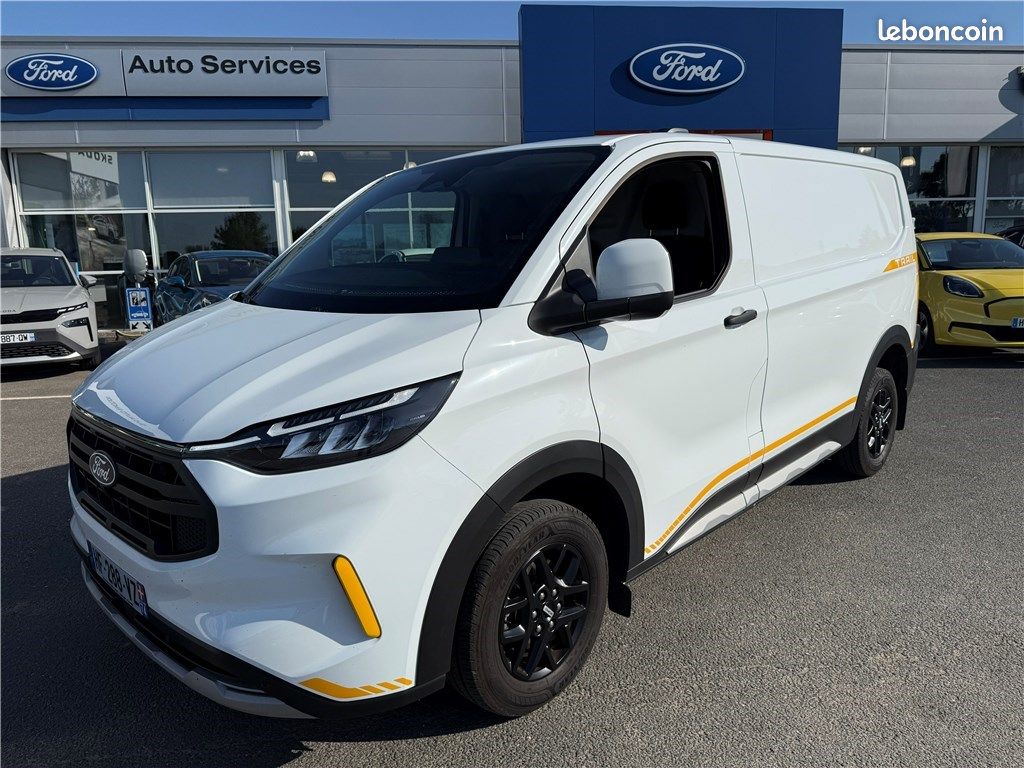 Ford Transit Custom Fourgon II 320 L1H1 2.0 ECOBLUE 136 CH TRAIL (image 1)