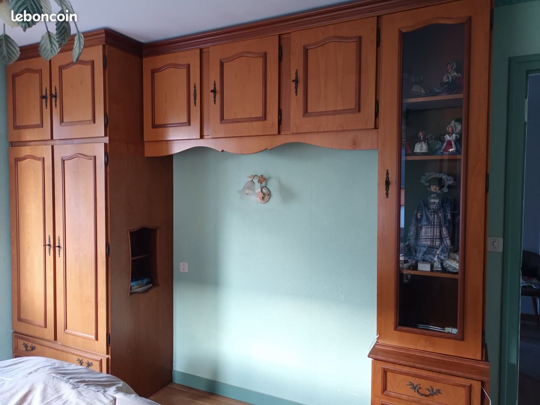 Armoire-pont en meurisier (image 1)