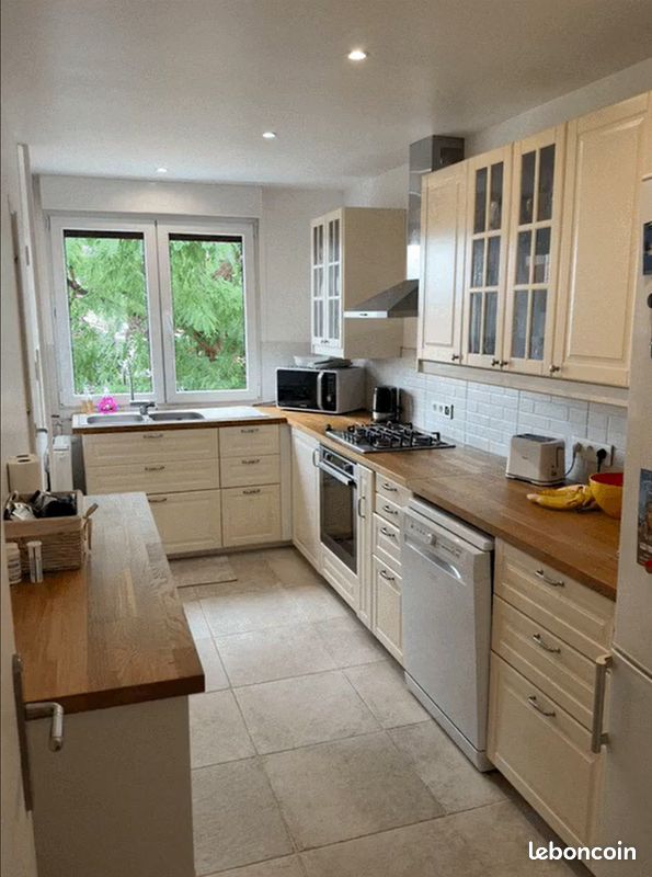 Appartement 4 pièces 79 m² · à Évry-Courcouronnes · 79 m² · 169 000 €