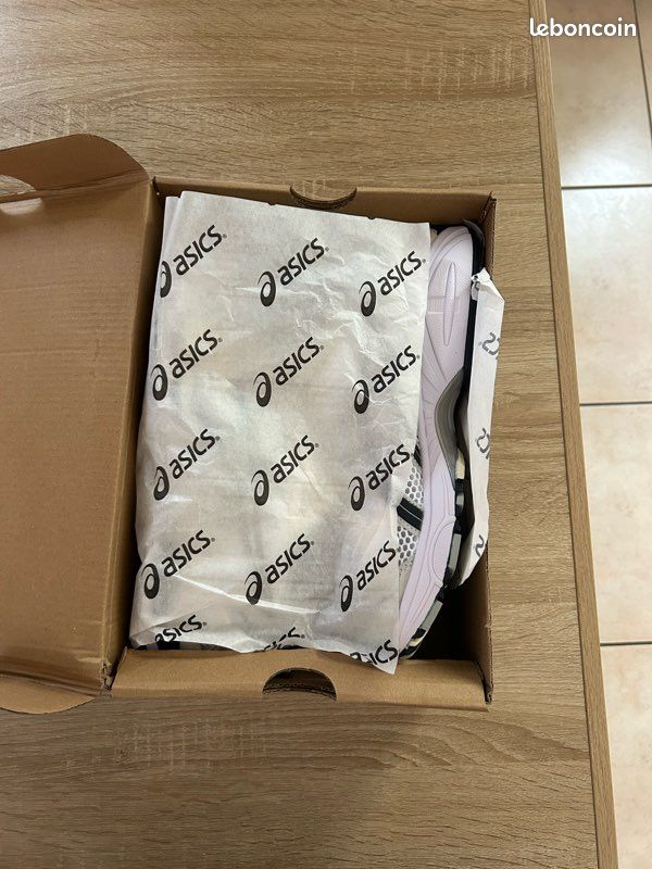 Asics (image 3)