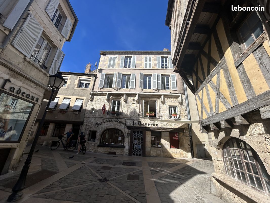 Immeuble 131 m² · à Clamecy · 131 m² · 145 000 €