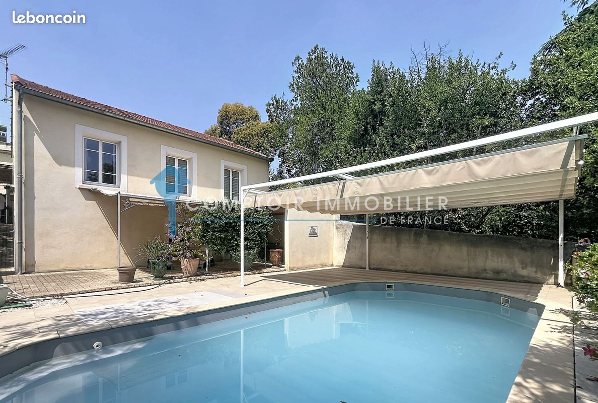 Maison 4 pièces 104 m² · à Nîmes · 104 m² · 360 000 €