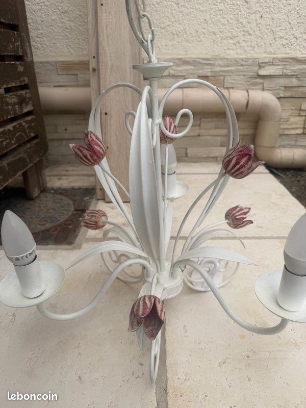 Lustre blanc et fleur rose en très bon état (image 3)