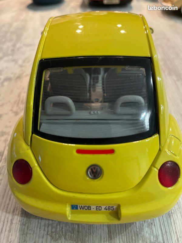 Volkswagen New Beetle Beetlemania Sport Burago 1/18, Modèle Assemblé Vert