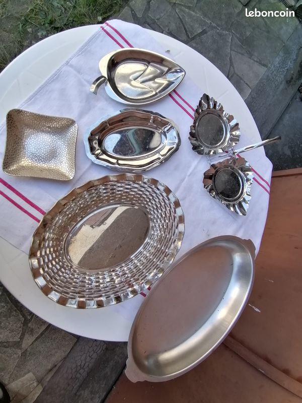 Lot vaisselle inox, plat , corbeille ect (image 1)