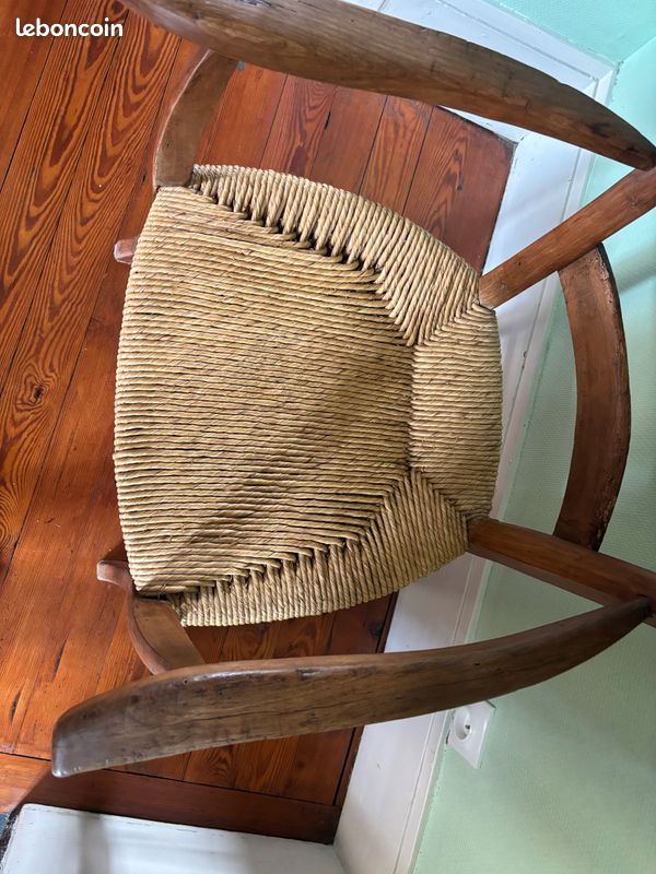 Fauteuil à accoudoirs ancien — Assise paillée (image 3)