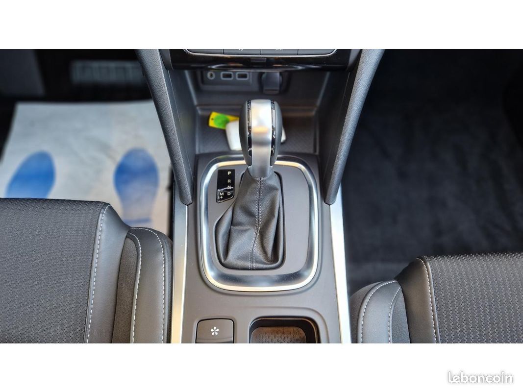 RENAULT MEGANE Mégane 1.5 Blue dCi - 115 - BV EDC 2023 IV BERLINE Techno PHASE 2 (image 35)