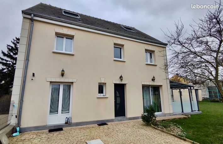 Pavillon 9 pièces 265 m²