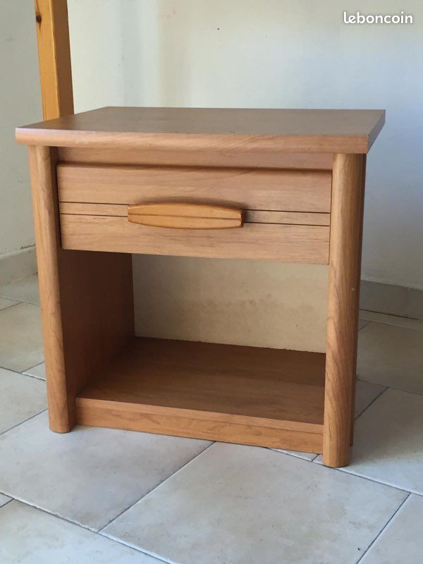 Table de chevet bois (image 1)