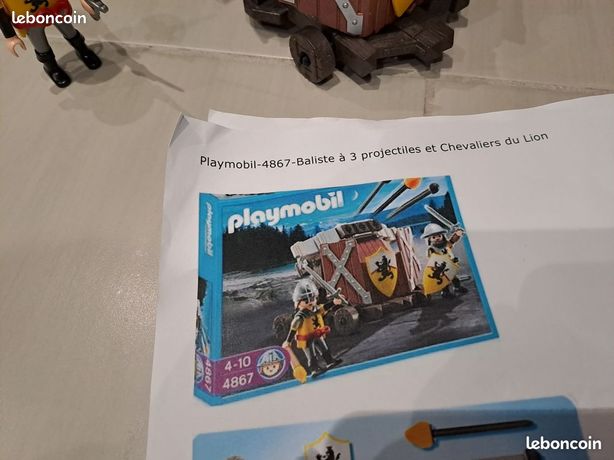 Playmobil ref 4867 Lot 1 Baliste avec 2 projectiles pour Chevaliers du lion noir sur fond jaune et blanc avec 1 bouclier pour château fort moyen âge - Jeux & Jouets