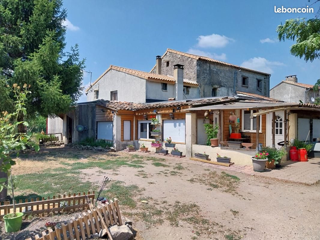 Maison 6 pièces 178 m² · à Saint-Vivien · 178 m² · 213 000 €