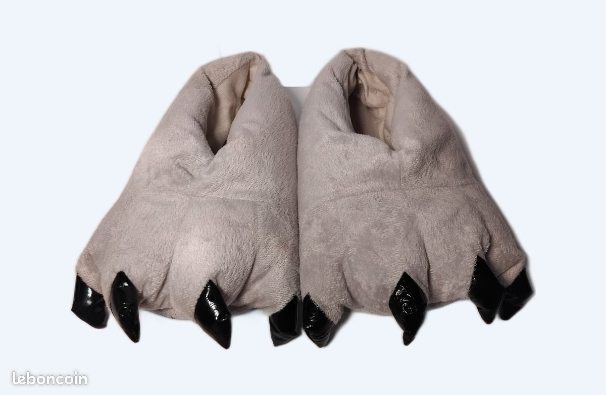 Chaussons pattes de monstre 36/37 Chaussures