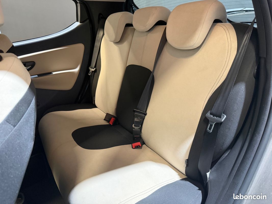 LANCIA YPSILON 1.2 70ch - suivi complet - 2 eme mains (image 6)