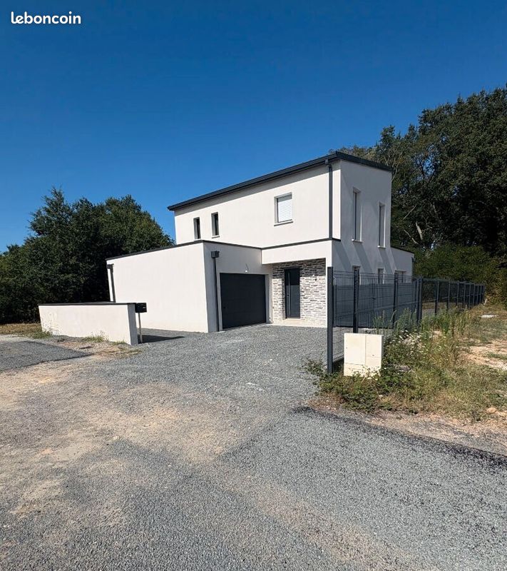 Maison 4 pièces 107 m² · à Baugé-en-Anjou · 107 m² · 1 200 €/mois