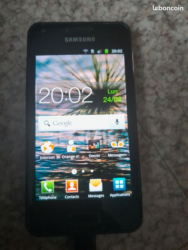 Téléphone portable Samsung galaxy S advance (image 1)