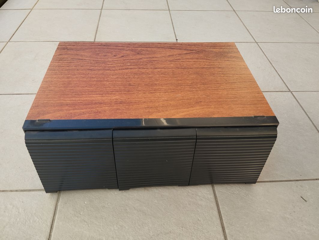 Range CD 60 emplacements "jewel case" (image 1)