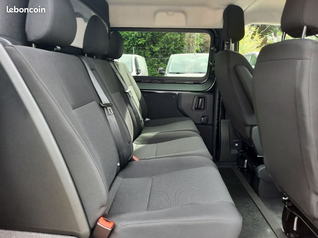 Peugeot Expert Fourgon Cabine Approfondie Facelift XL 2.0 BlueHDI 180 EAT8 Confort 5 PLACES ATTELAGE 2 portes latérales coulissantes vitrées CAMERA DE RECUL (image 9)
