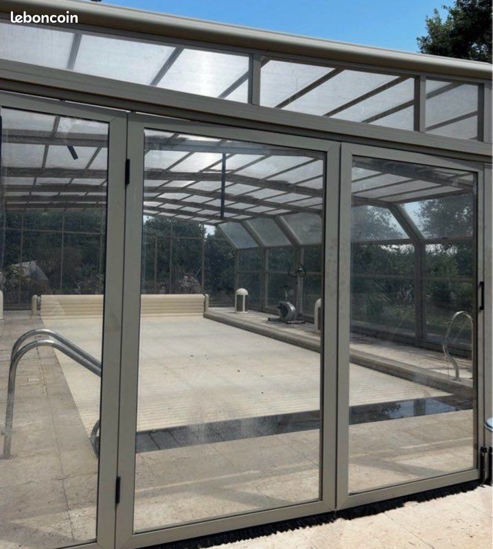 Abri verrière dôme piscine extérieur (image 1)