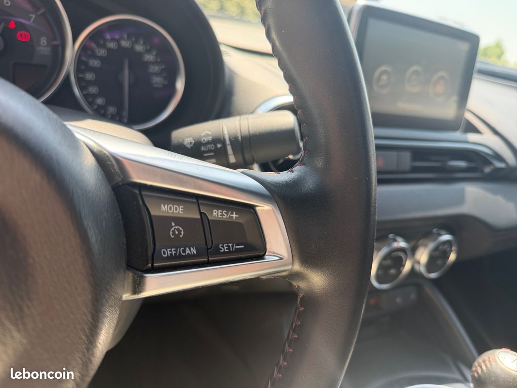 MAZDA MX5 2.0 SKYACTIV-G Selection RF 160Ch Garantie 12 mois (image 21)