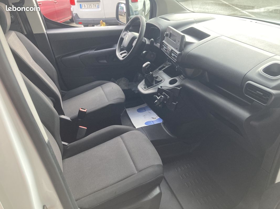 Citroen BERLINGO VAN M 650KG BLUEHDI 75 CLUB (image 16)