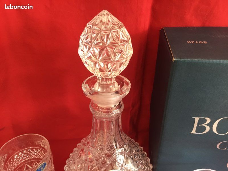 Service à whisky en cristal de Bohême taillé main : carafe + 6 verres coffret d'origine Excellent état (image 3)