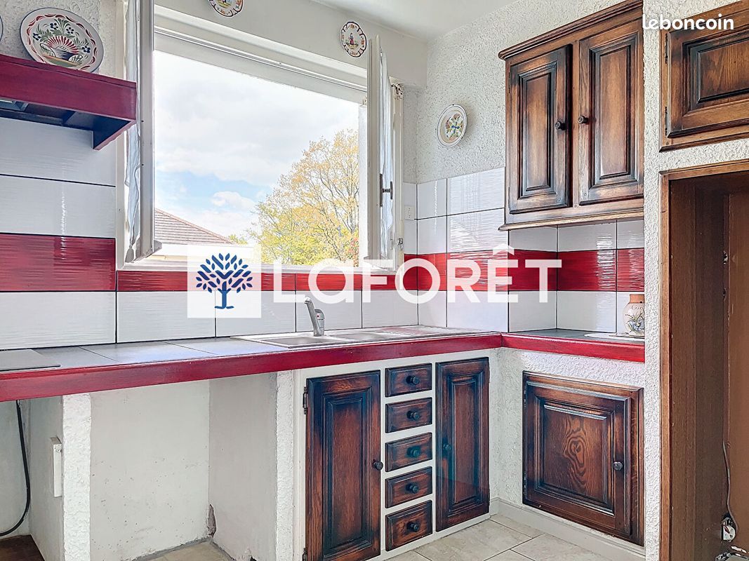 Maison 7 pièces 130 m² - Bressuire 79300 (image principale 10)