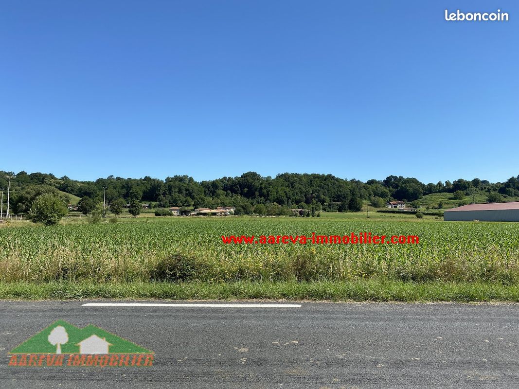 Terrain 9100 m² · à Villeneuve-de-Rivière · 98 000 €