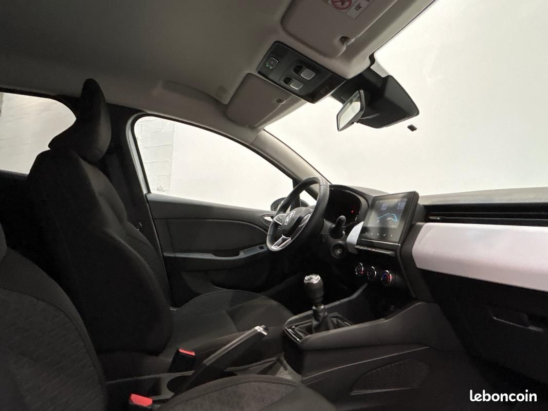 Renault Clio V TCe 90 Equilibre (image 19)