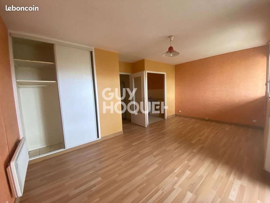 Appartement 1 pièce 35 m² · à Fontenay-le-Comte · 35 m² · 410 €